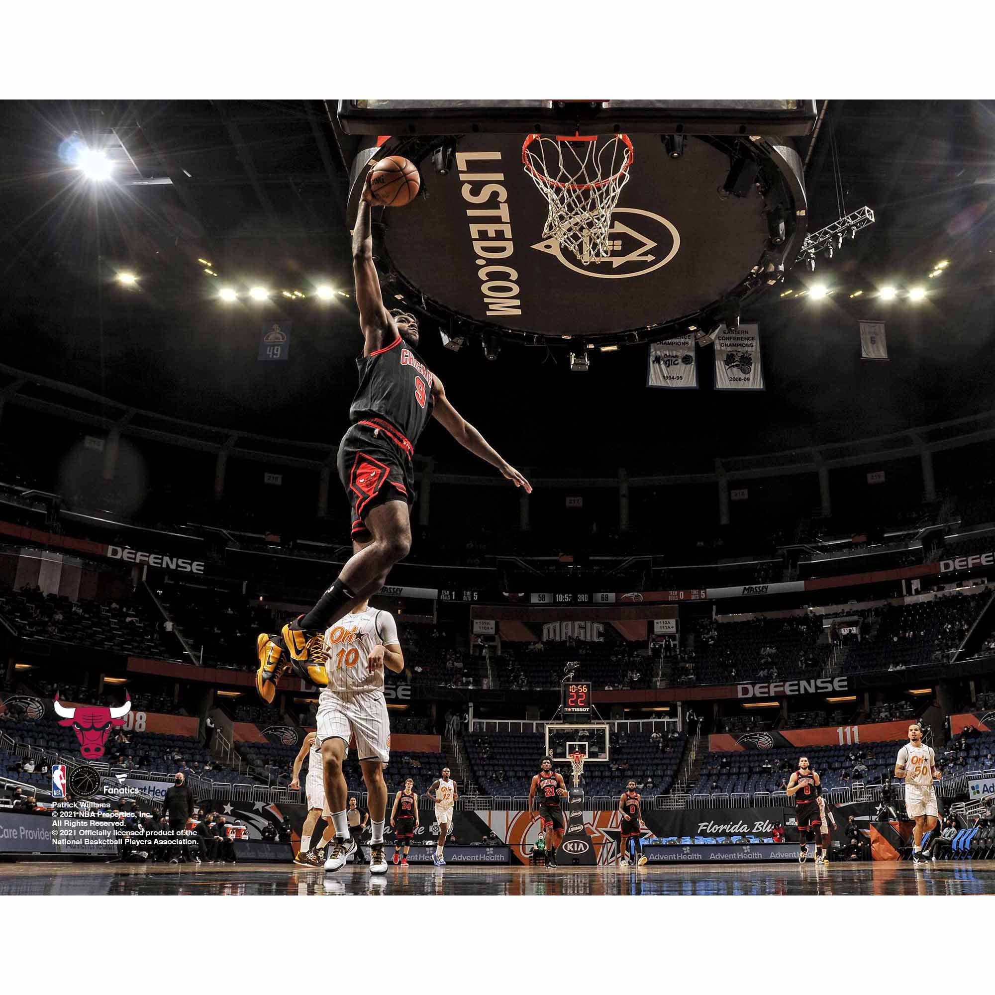 Patrick Williams Chicago Bulls Unsigned Dunking vs. Orlando Magic Photograph