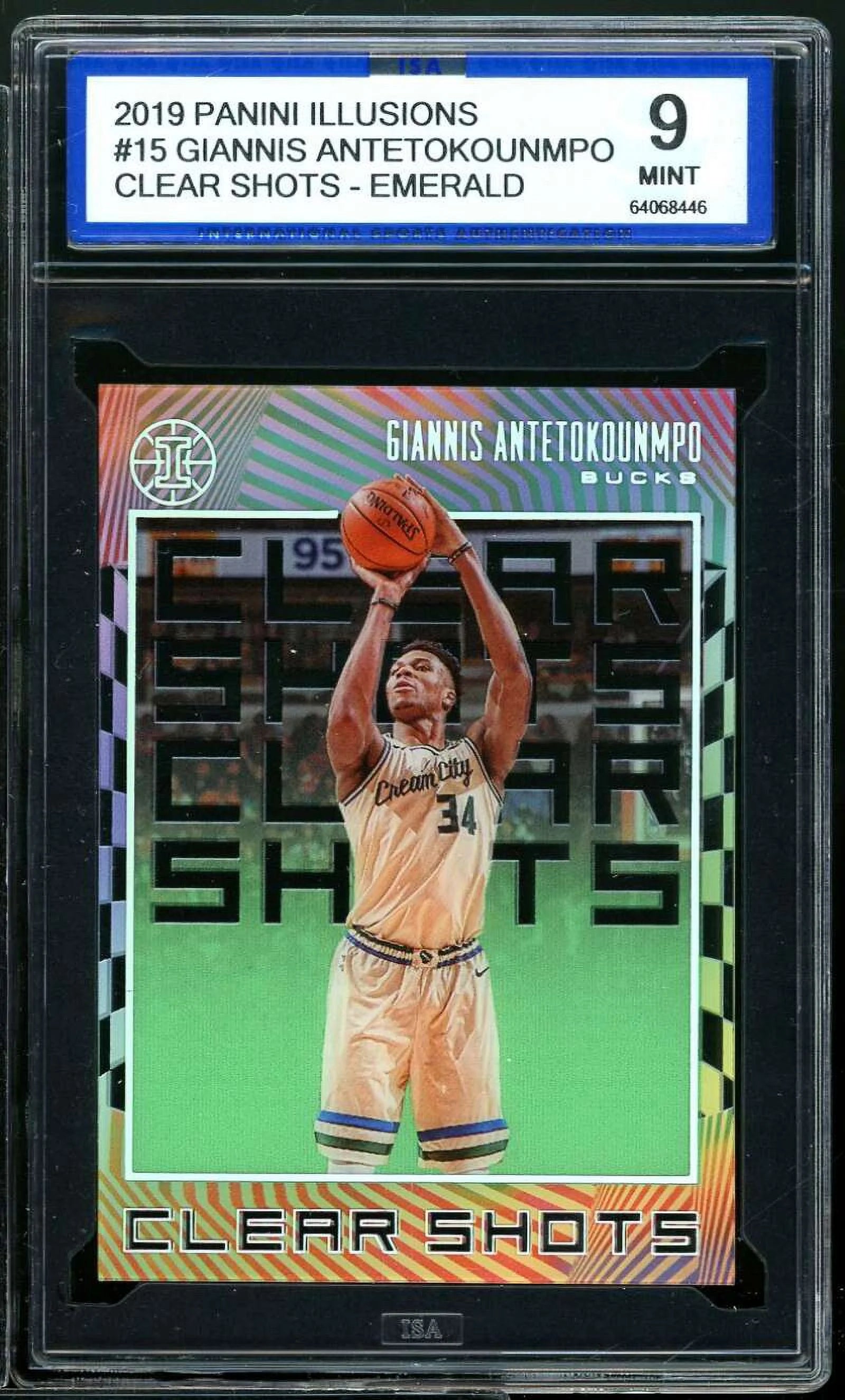 Giannis Antetokounmpo 2019-20 Panini Illusions Clear Shots Emerald #15 ISA 9 MT